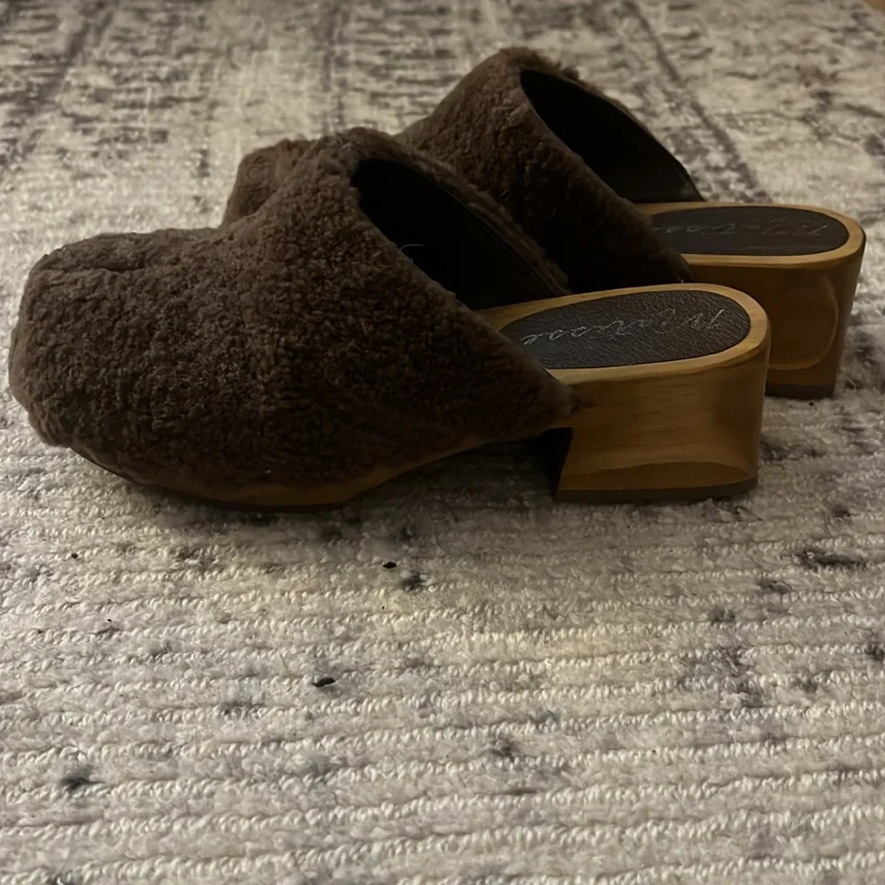 Matisse Clogs - Picture 2 of 5